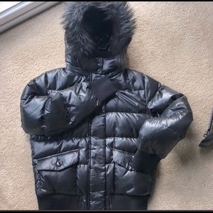 Uniqlo down puffer jacket.  Gently worn condition